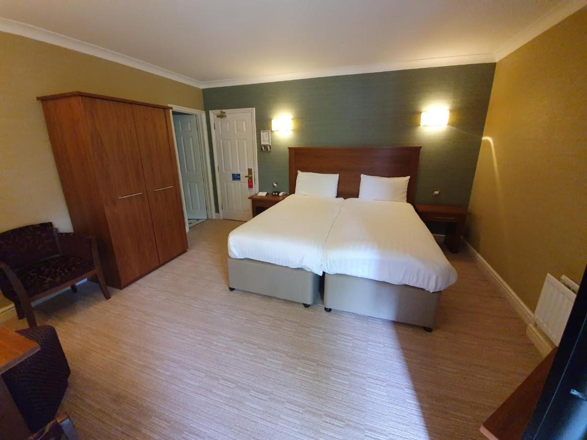 Best Western Moore Place Hotel Милтон-Кейнс Экстерьер фото