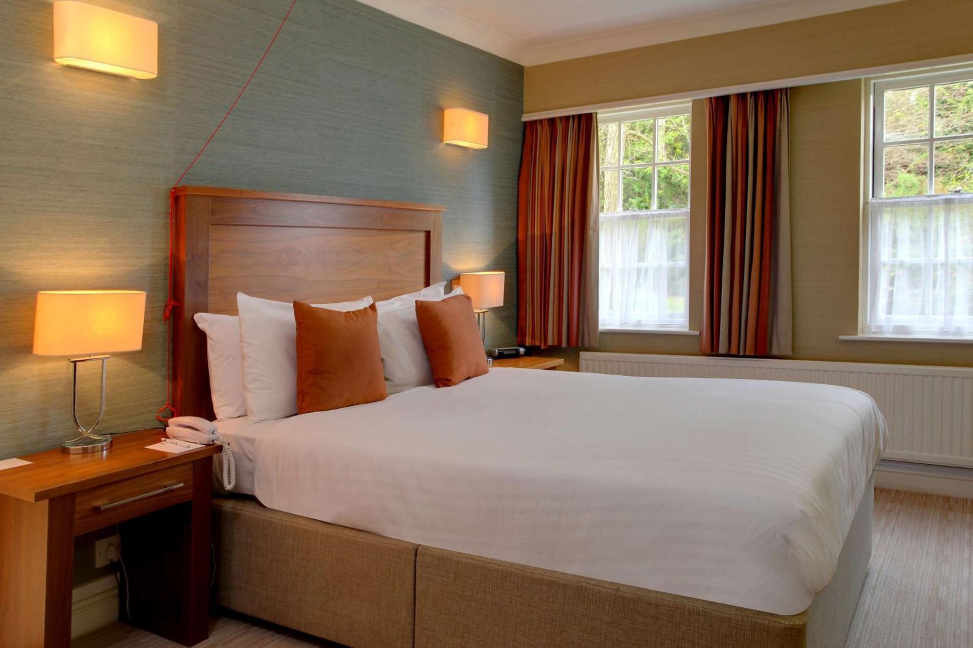 Best Western Moore Place Hotel Милтон-Кейнс Экстерьер фото