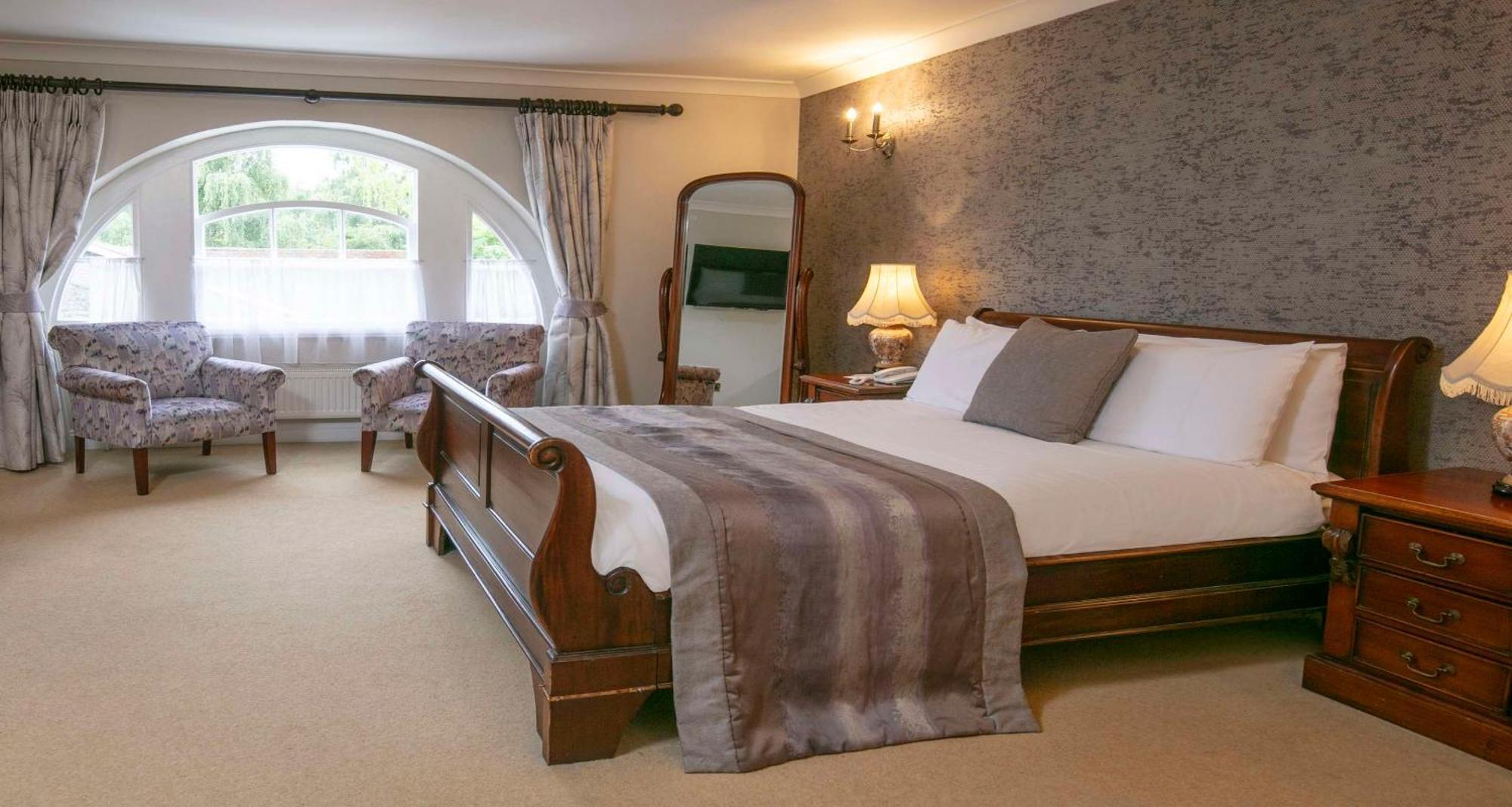 Best Western Moore Place Hotel Милтон-Кейнс Экстерьер фото